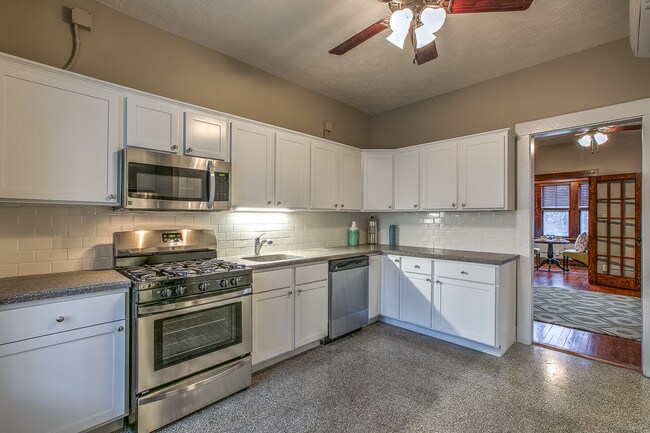 Foto del edificio - 2552 Marcy St