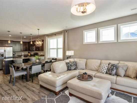 Building Photo - 2 br, 2 bath  - 1136 Swisher St