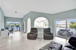 Foto del edificio - 11745 Kerry Dr