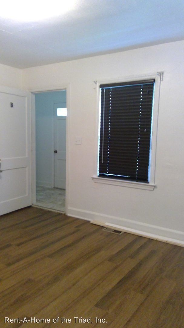 Foto del edificio - 2 br, 1 bath House - 712  Warren Street B