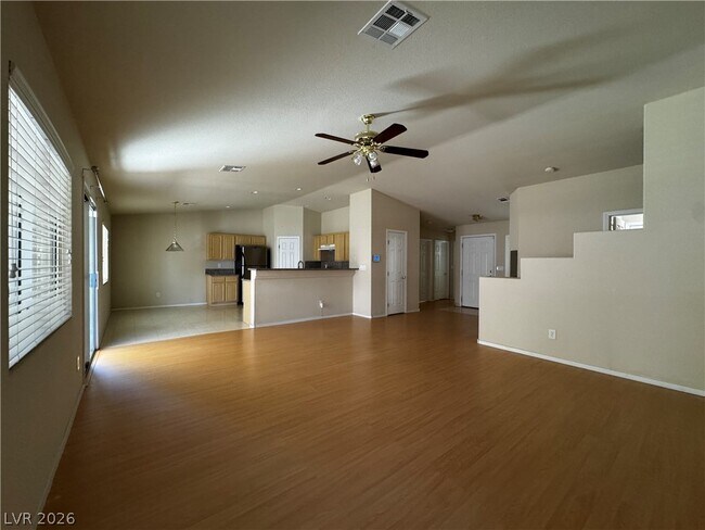 Foto del edificio - 1404 Laughing Larkspur Ave