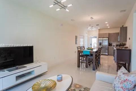 Foto del edificio - 4725 NW 85th Ave