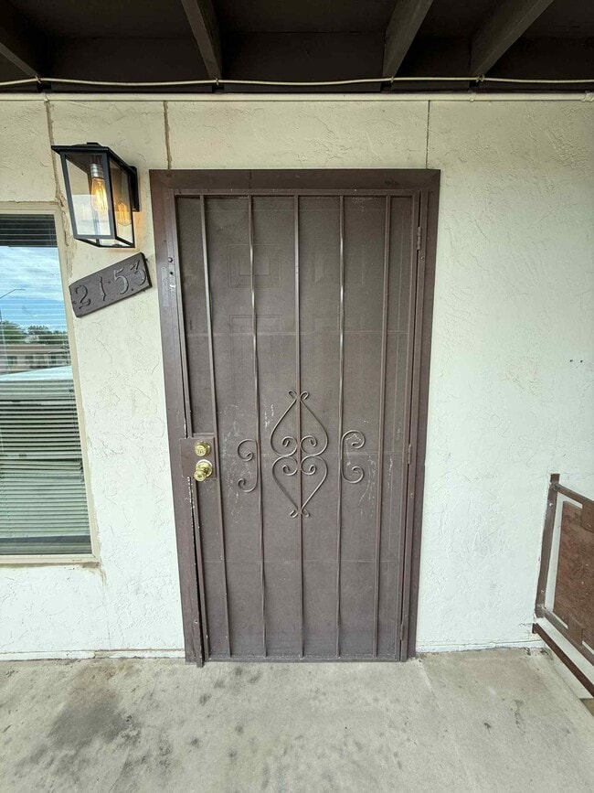 Building Photo - 2153 S Winstel Ave