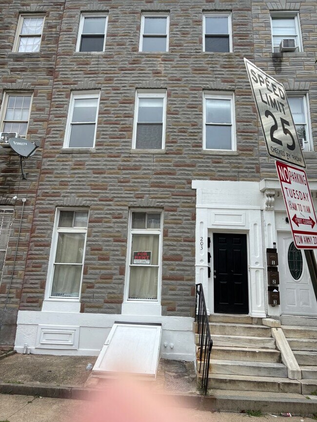 Foto del edificio - 203 N Carey St
