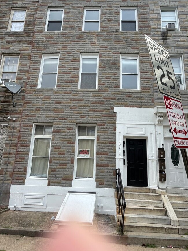 Building Photo - 203 N Carey St