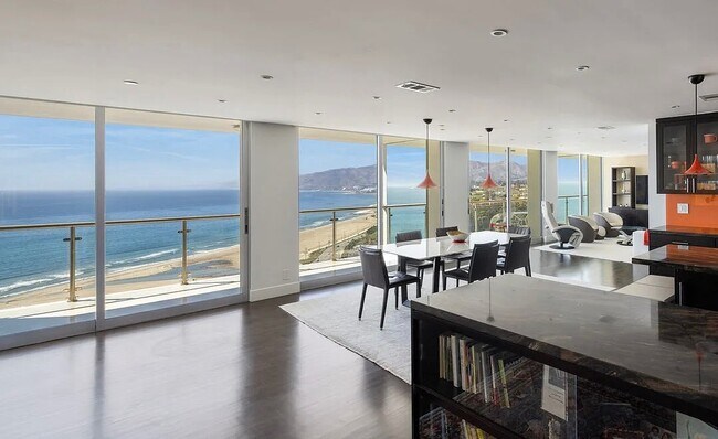 Foto del edificio - 201 Ocean Ave Ext