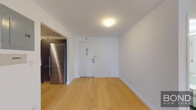 Foto del edificio - 222 E 39th St