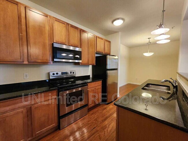 Foto del edificio - 4100 N Albion St