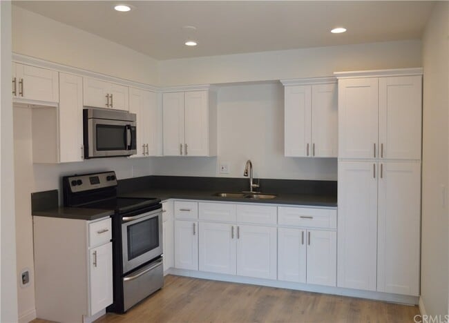 Building Photo - 2117 Teri Pl.