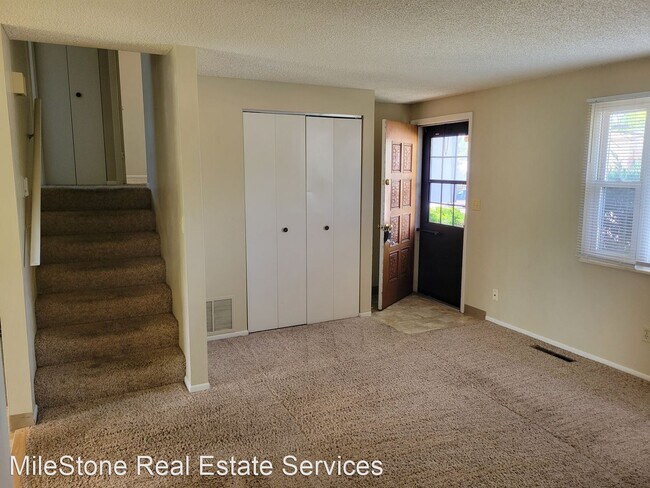 Building Photo - 3 br, 1.5 bath House - 1405 Peterson Rd