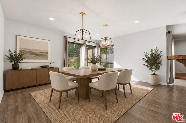 Foto del edificio - 833 Shadow Lake Dr