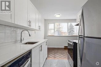 Building Photo - 176-176 8th St