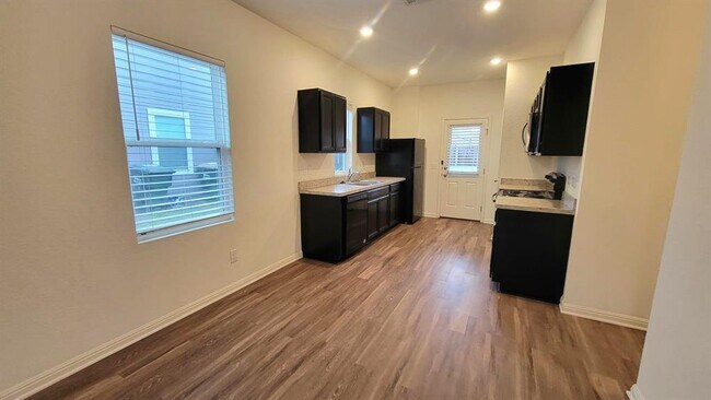 Foto del edificio - 850 Bunton Reserve Blvd