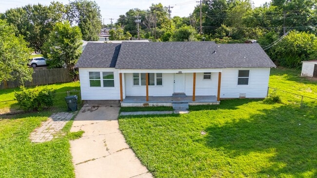 Building Photo - 4 Bedroom Rent to Own Home Available!