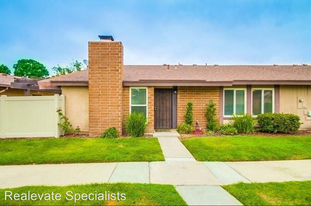 Primary Photo - 2 br, 2 bath House - 3433 Orchard Way