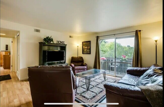 Foto del edificio - 3250 Oneal Cir