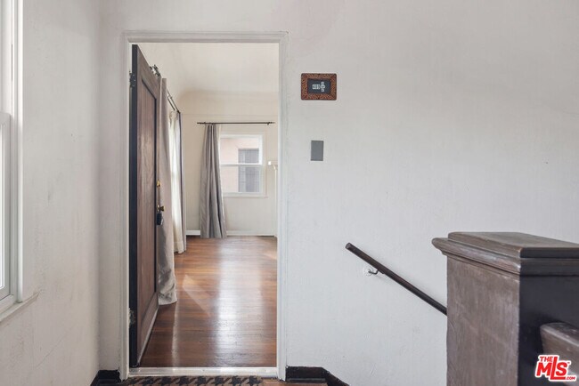 Foto del edificio - 409 N Curson Ave