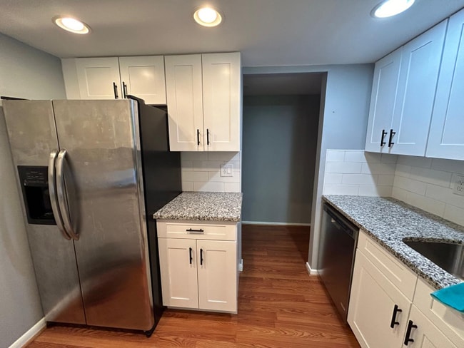 Photo - 6001 Majors Ln Apartment