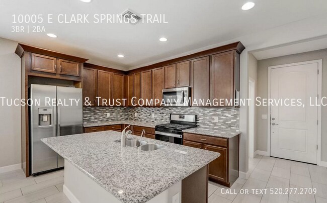 Foto del edificio - 10005 E Clark Springs Trail