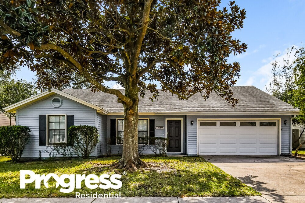 Foto principal - 13120 Leatherleaf Dr S