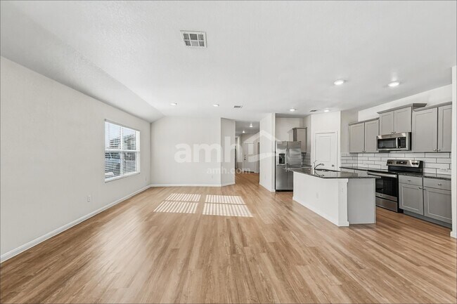 Foto del edificio - 2709 Iberia Ct