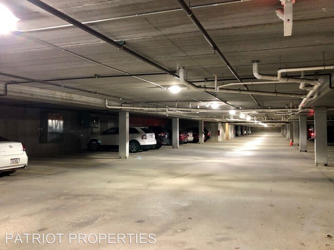 Foto del edificio - 915 Ellis Ave
