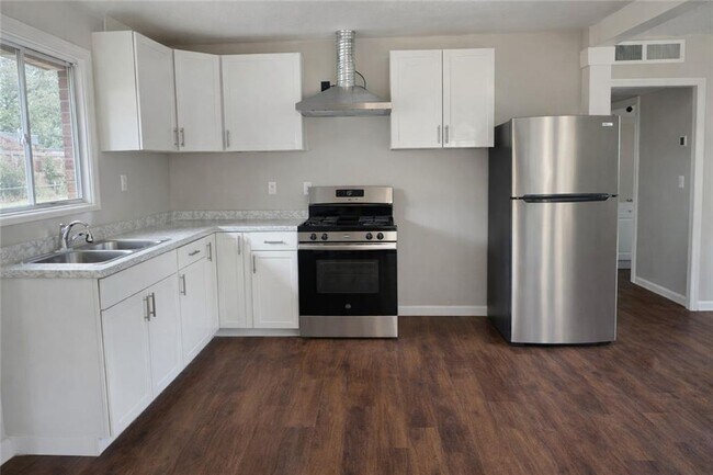 Foto del edificio - 2603 Murrwood Ct