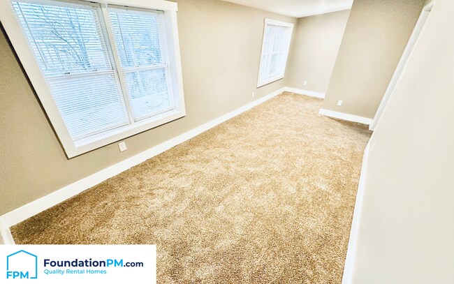 Foto del edificio - 105 N Evergreen St