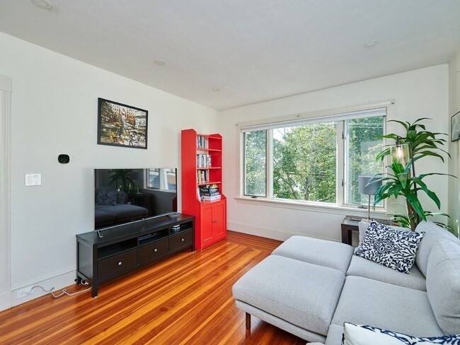 Living Room - 197 Beech St