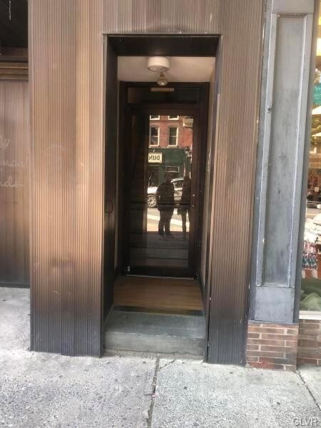 Foto del edificio - 4 N 6th St