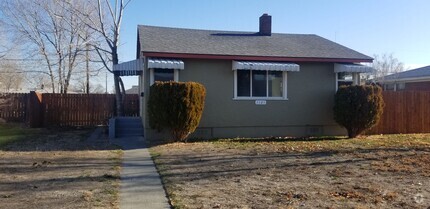 Building Photo - 1121 W Columbia Ave