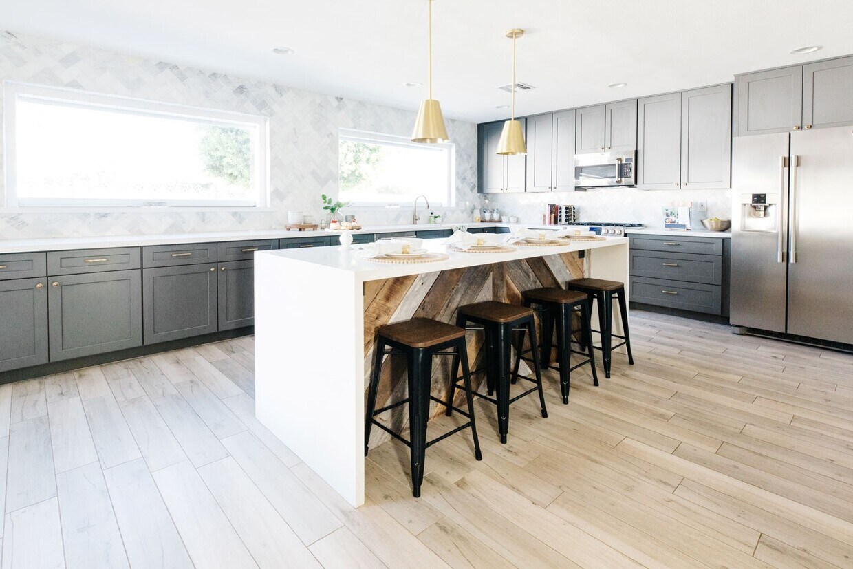 Primary Photo - Spacious Tri-Level Home with Pool & Privat...