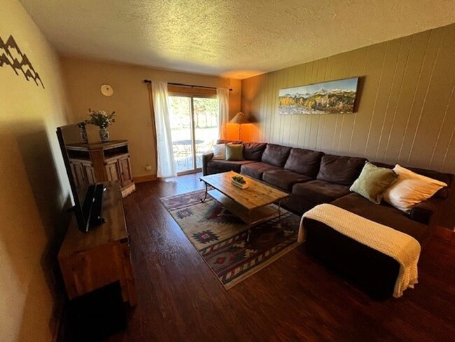 Building Photo - Long Term Rental- Dillon Valley East Y104