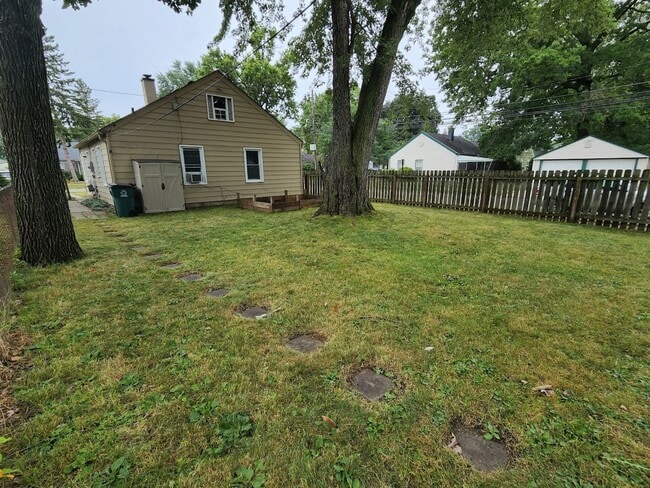 Foto del edificio - 2 bed 1 bath North Ferndale ranch