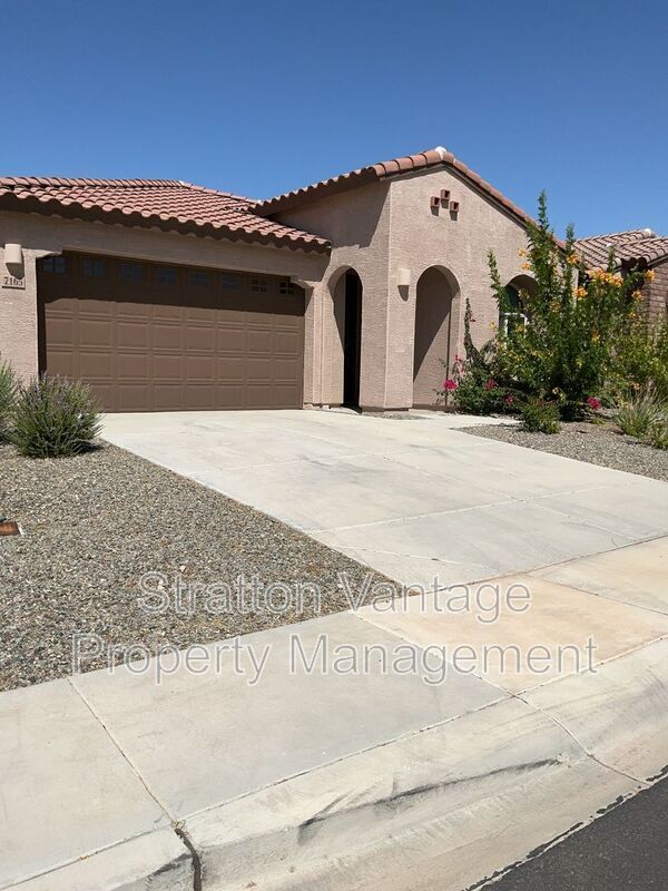 Foto principal - 7165 Bruins Rd