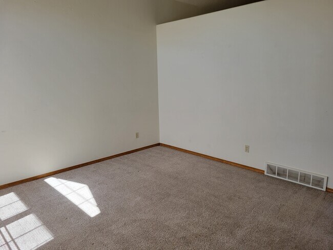 Foto del edificio - 5410 Balsam St