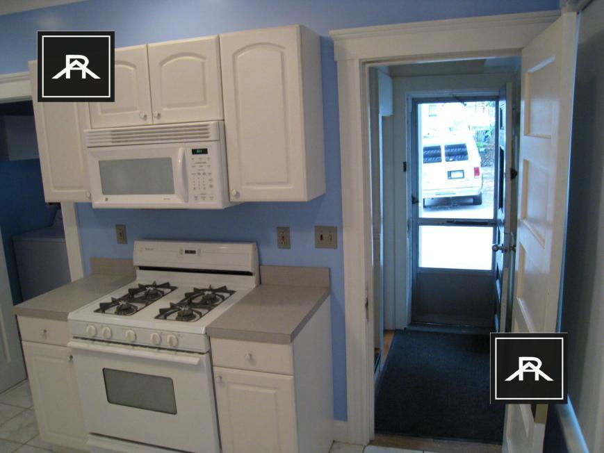 Foto principal - 3 bedroom in Brighton MA 02135