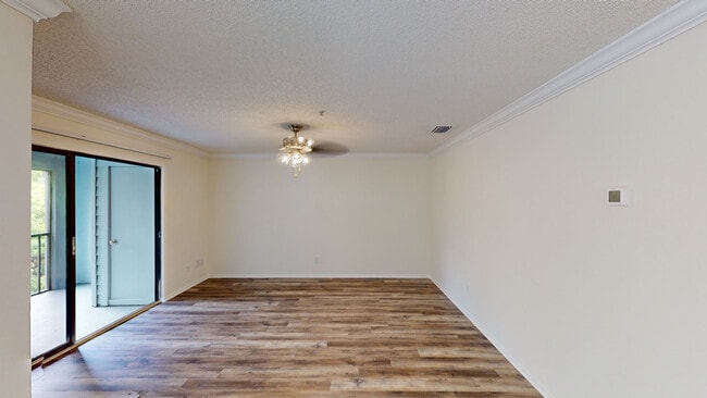 Interior Photo - Inlet Bay at Gateway