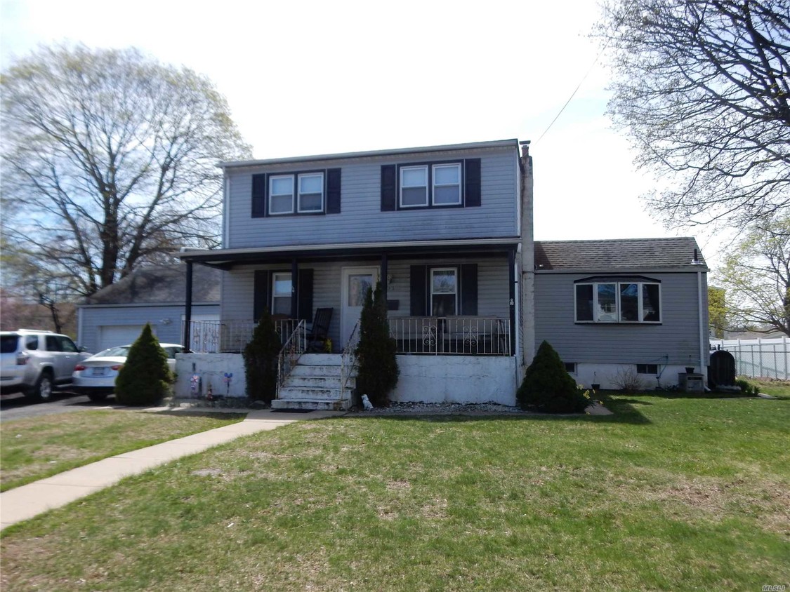 Primary Photo - 923 11th St