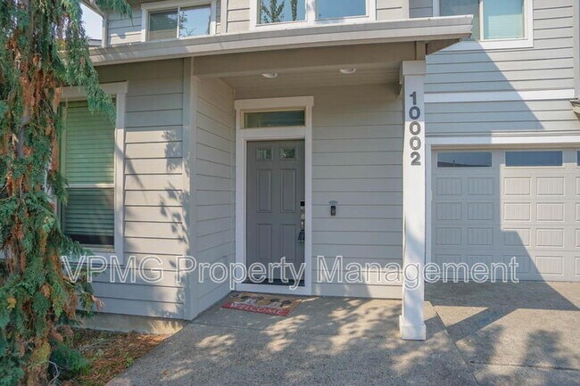 Building Photo - 10002 NE 115th Ave