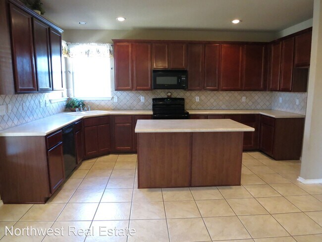 Building Photo - 5 br, 3 bath House - 10211 Shetland Gate