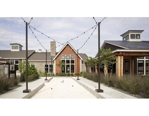 Foto del edificio - 74 River Rd W