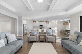 Building Photo - 10575 Timber Creek Dr