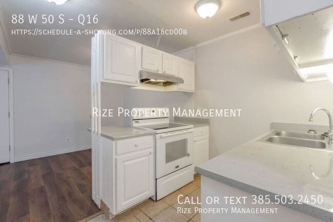 Photo - 88 W 50 S House