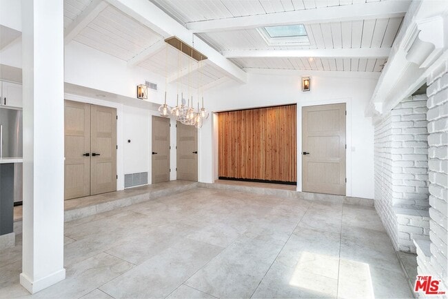 Foto del edificio - 16733 Oak View Dr