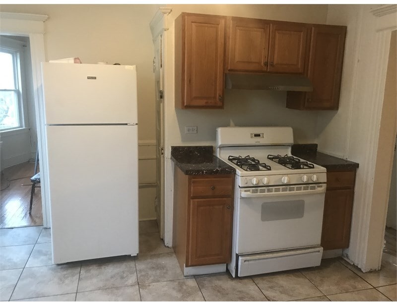 Foto del edificio - 315-317 Maplewood Ave