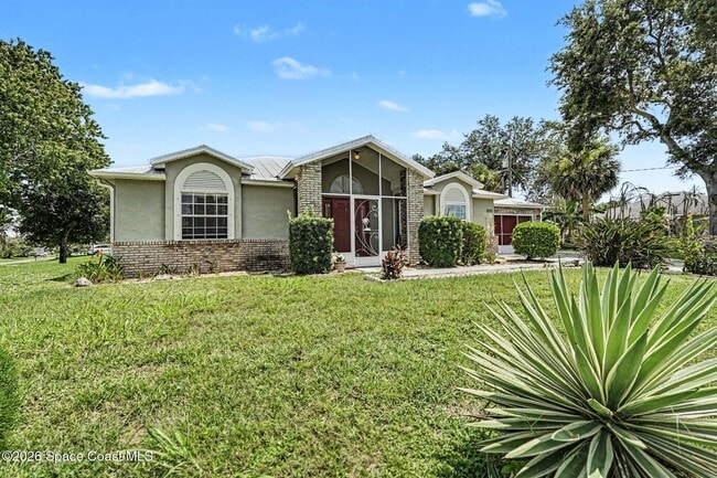 Building Photo - 880 Vocelle Ave