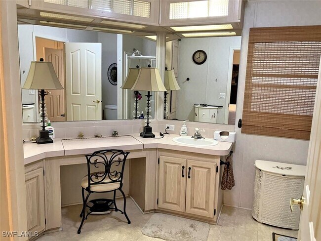 Foto del edificio - 26303 Atlanta Dr