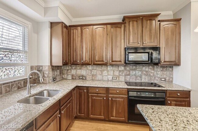 Building Photo - 4 br, 3 bath House - 2820 Promenade Place ...