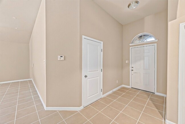 Building Photo - 9718 Justin Ridge Ln
